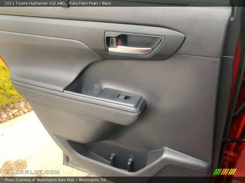 Ruby Flare Pearl / Black 2021 Toyota Highlander XLE AWD