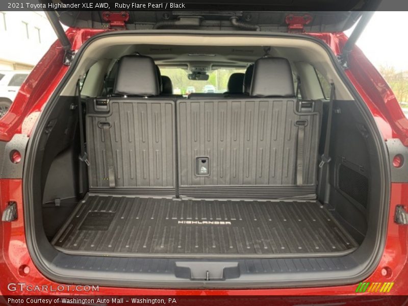 Ruby Flare Pearl / Black 2021 Toyota Highlander XLE AWD