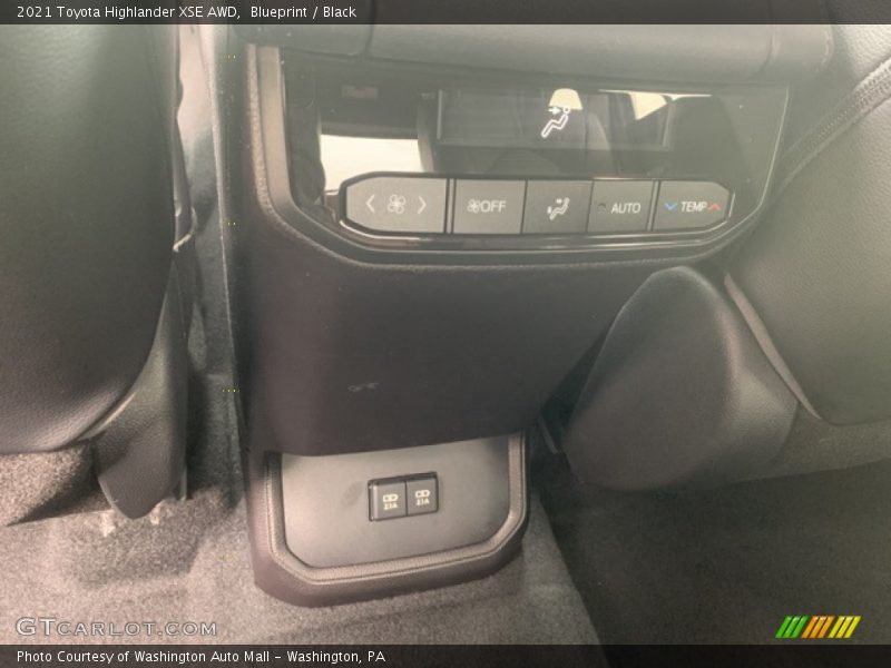 Blueprint / Black 2021 Toyota Highlander XSE AWD