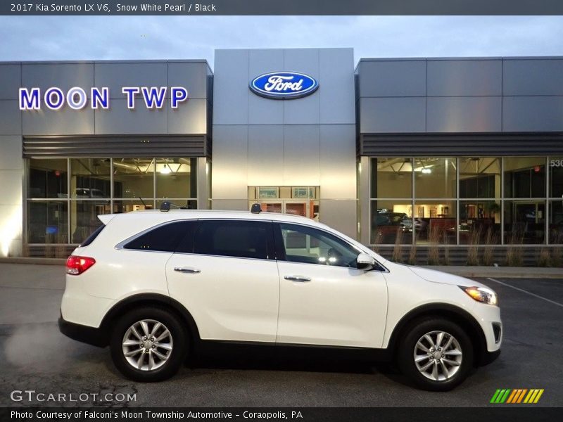 Snow White Pearl / Black 2017 Kia Sorento LX V6