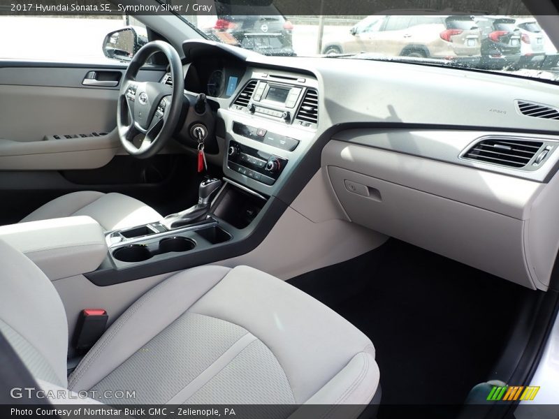 Symphony Silver / Gray 2017 Hyundai Sonata SE