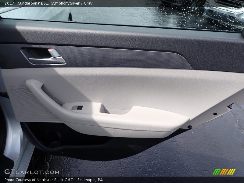 Symphony Silver / Gray 2017 Hyundai Sonata SE