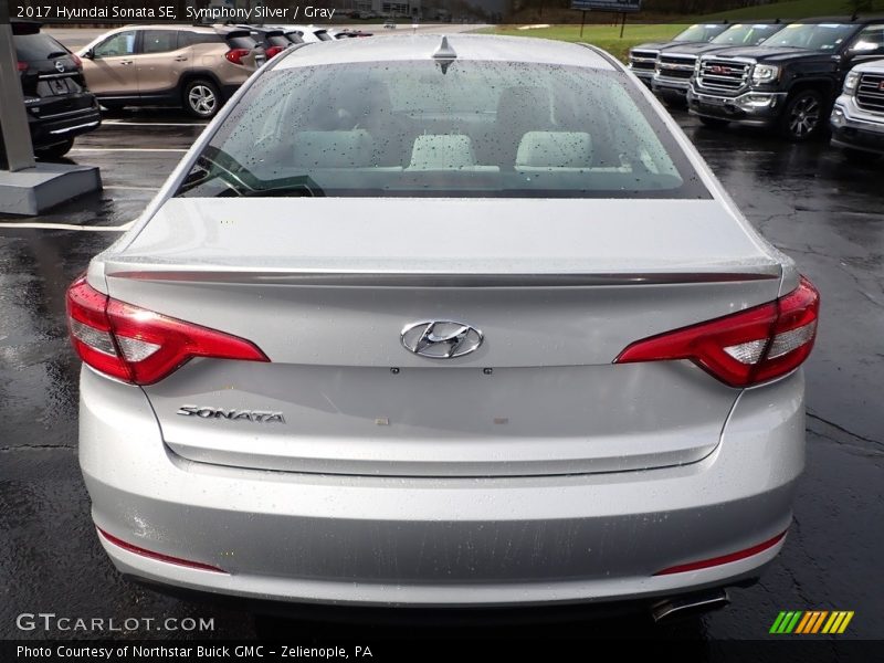 Symphony Silver / Gray 2017 Hyundai Sonata SE