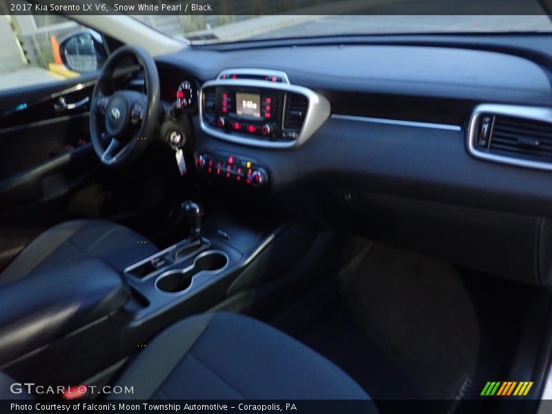 Snow White Pearl / Black 2017 Kia Sorento LX V6