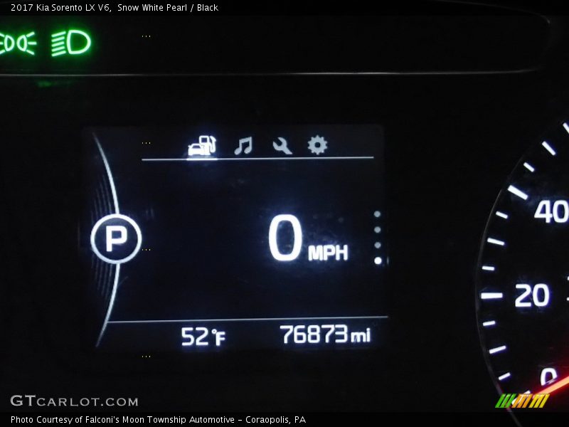 Snow White Pearl / Black 2017 Kia Sorento LX V6