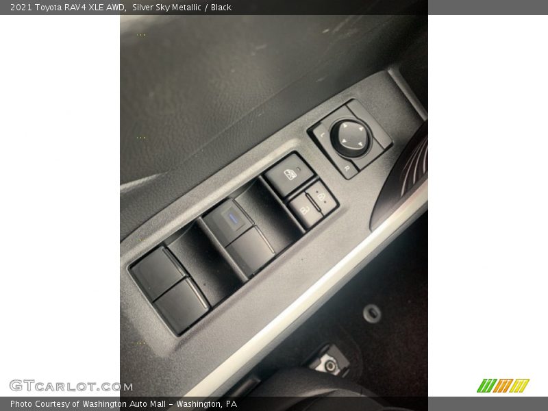 Silver Sky Metallic / Black 2021 Toyota RAV4 XLE AWD