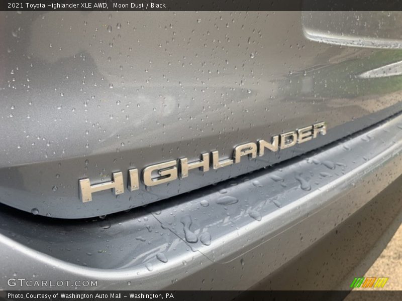 Moon Dust / Black 2021 Toyota Highlander XLE AWD