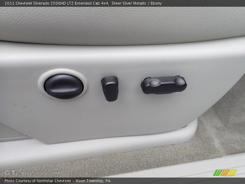 Front Seat of 2011 Silverado 2500HD LTZ Extended Cab 4x4