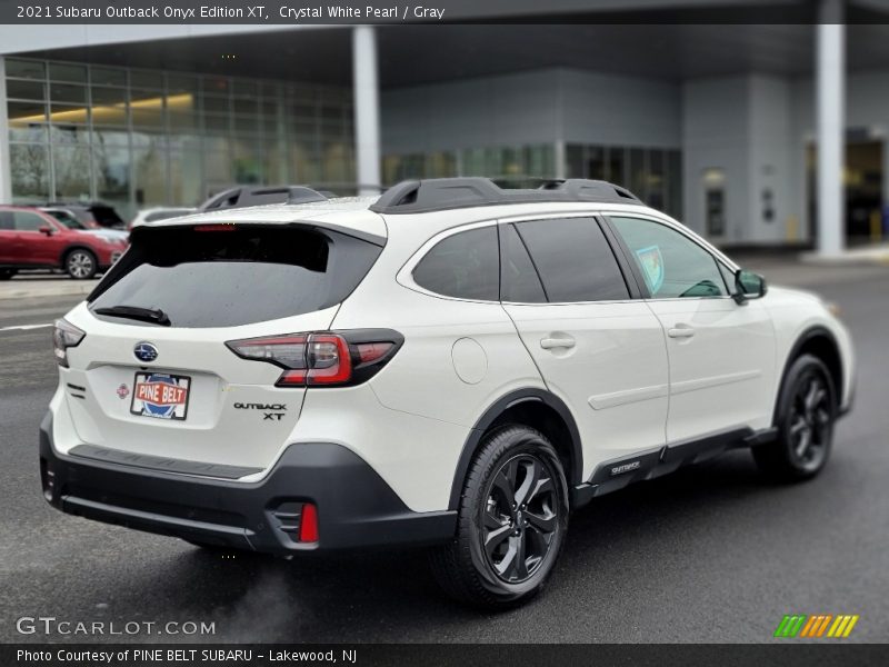 Crystal White Pearl / Gray 2021 Subaru Outback Onyx Edition XT