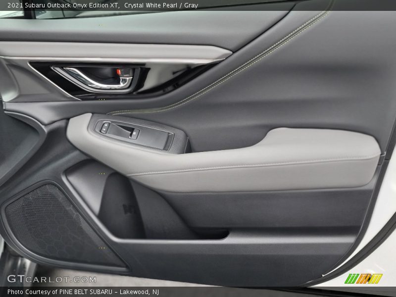 Crystal White Pearl / Gray 2021 Subaru Outback Onyx Edition XT
