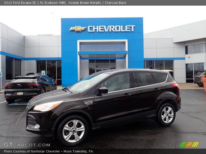 Kodiak Brown Metallic / Charcoal Black 2013 Ford Escape SE 1.6L EcoBoost 4WD