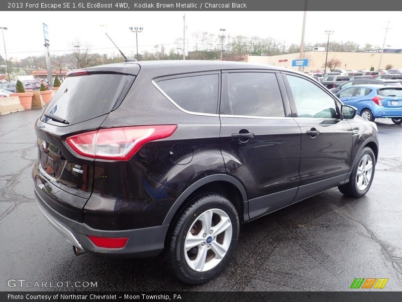 Kodiak Brown Metallic / Charcoal Black 2013 Ford Escape SE 1.6L EcoBoost 4WD