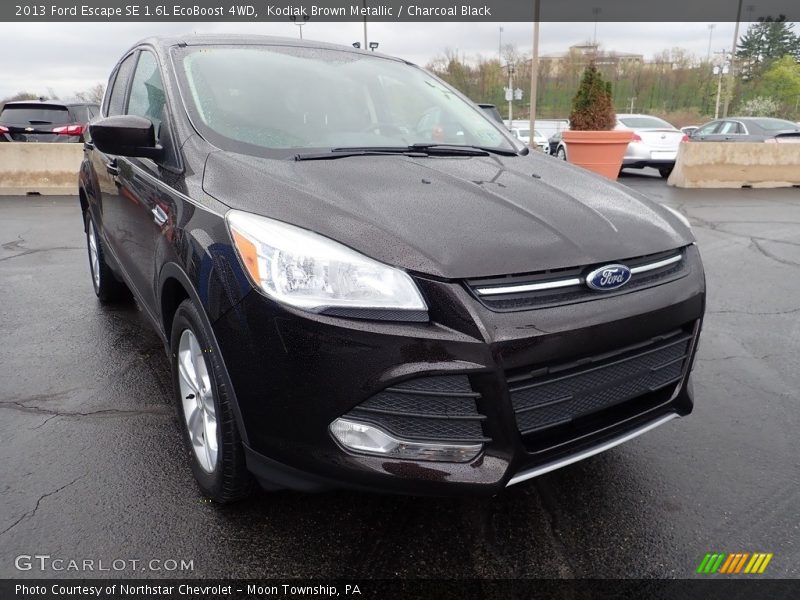 Kodiak Brown Metallic / Charcoal Black 2013 Ford Escape SE 1.6L EcoBoost 4WD