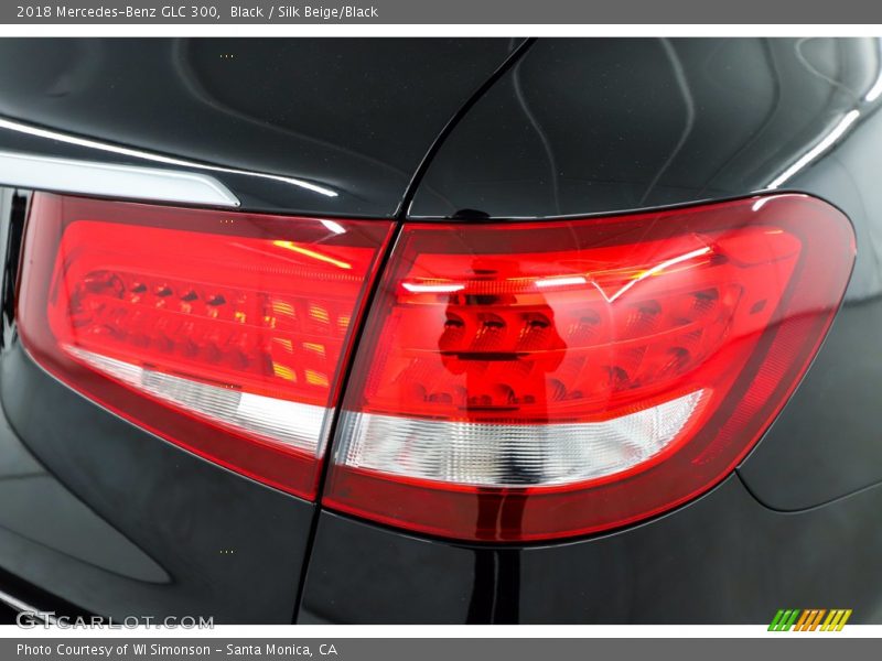Black / Silk Beige/Black 2018 Mercedes-Benz GLC 300
