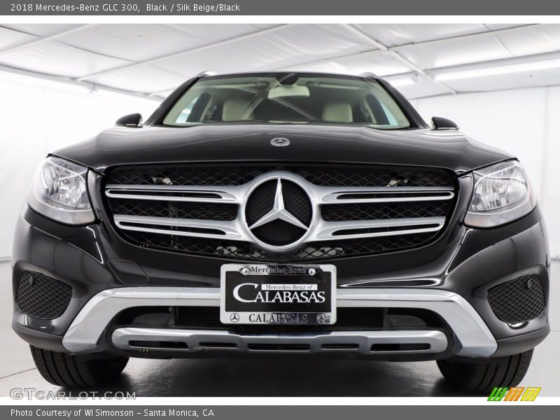 Black / Silk Beige/Black 2018 Mercedes-Benz GLC 300