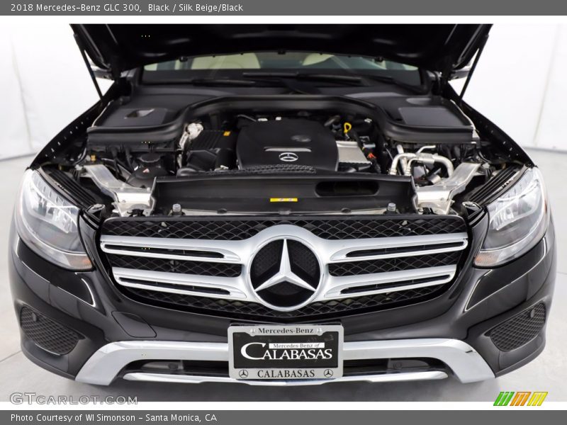 Black / Silk Beige/Black 2018 Mercedes-Benz GLC 300