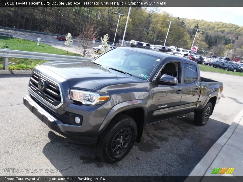Magnetic Gray Metallic / Graphite w/Gun Metal 2018 Toyota Tacoma SR5 Double Cab 4x4