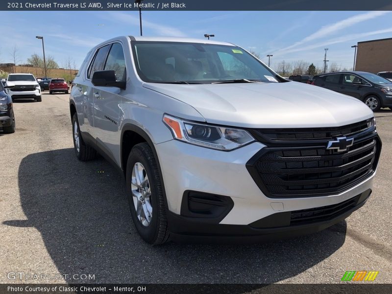 Silver Ice Metallic / Jet Black 2021 Chevrolet Traverse LS AWD