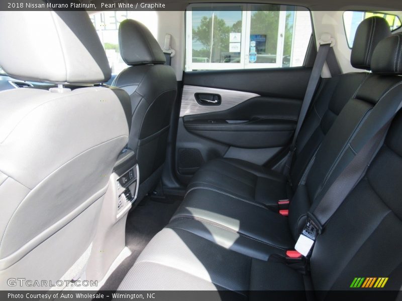 Pearl White / Graphite 2018 Nissan Murano Platinum