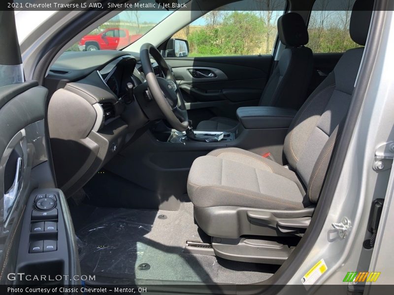 Silver Ice Metallic / Jet Black 2021 Chevrolet Traverse LS AWD