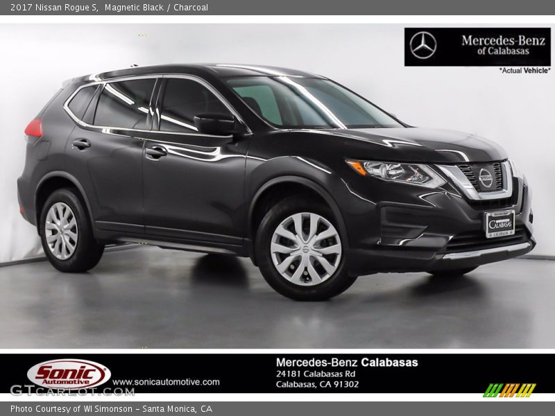 Magnetic Black / Charcoal 2017 Nissan Rogue S