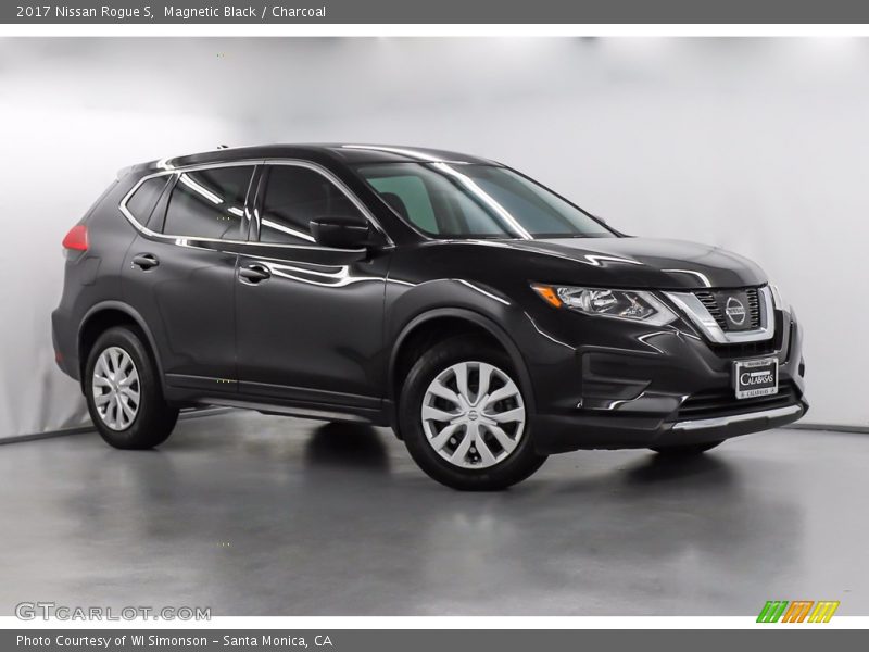 Magnetic Black / Charcoal 2017 Nissan Rogue S