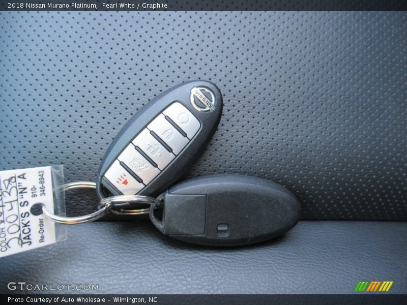 Pearl White / Graphite 2018 Nissan Murano Platinum