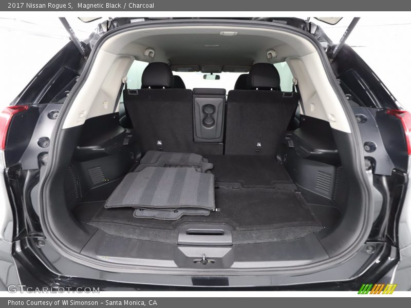  2017 Rogue S Trunk