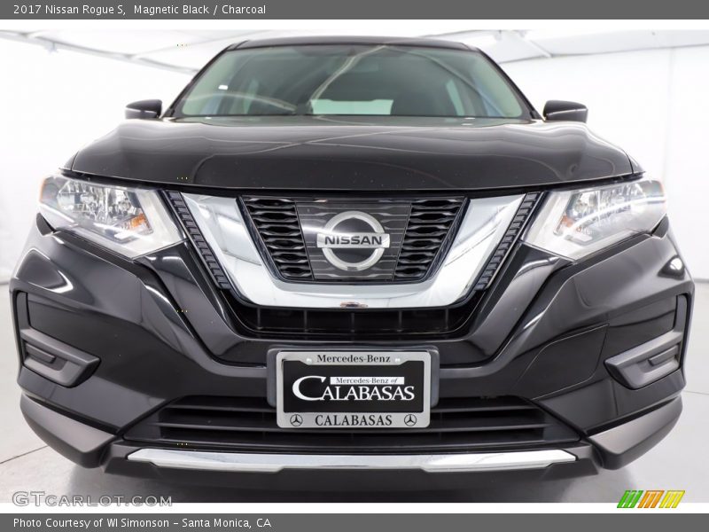 Magnetic Black / Charcoal 2017 Nissan Rogue S