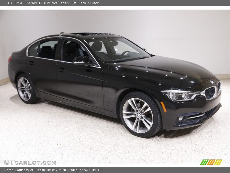 Jet Black / Black 2018 BMW 3 Series 330i xDrive Sedan