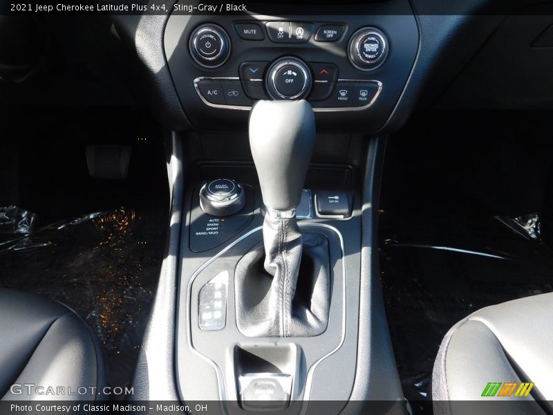 Sting-Gray / Black 2021 Jeep Cherokee Latitude Plus 4x4