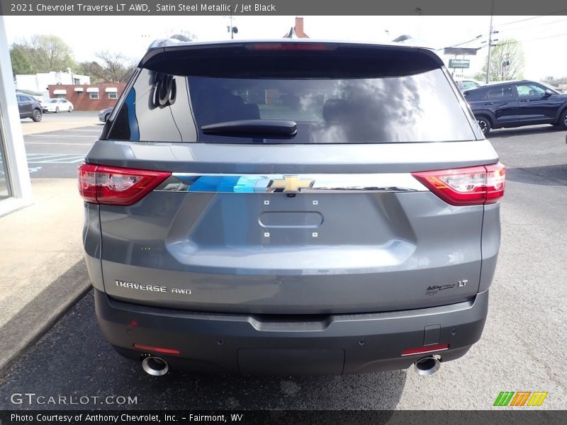 Satin Steel Metallic / Jet Black 2021 Chevrolet Traverse LT AWD