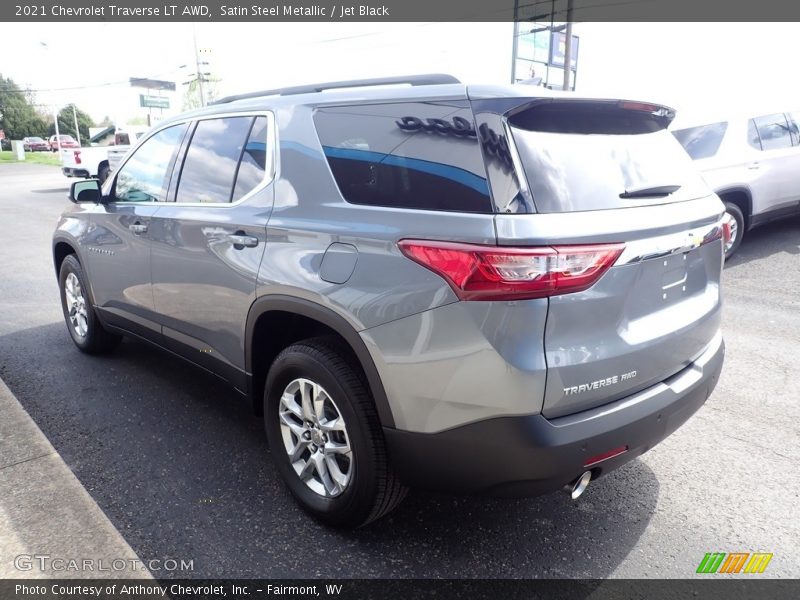 Satin Steel Metallic / Jet Black 2021 Chevrolet Traverse LT AWD