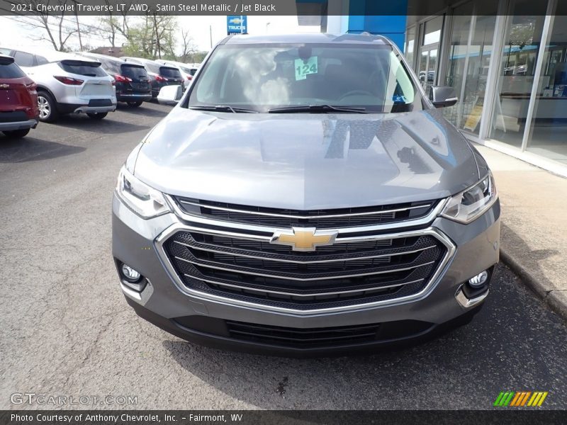 Satin Steel Metallic / Jet Black 2021 Chevrolet Traverse LT AWD