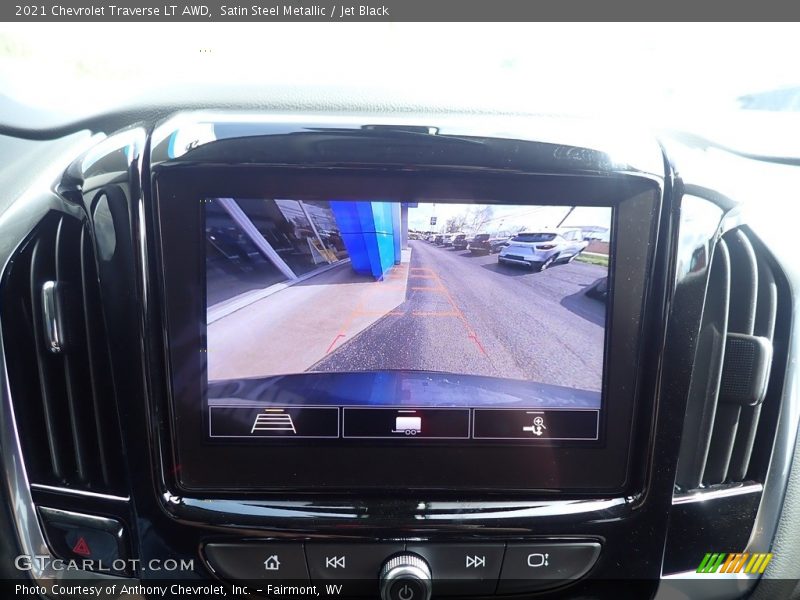 Satin Steel Metallic / Jet Black 2021 Chevrolet Traverse LT AWD