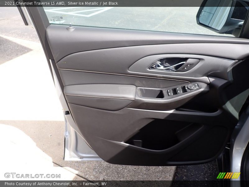 Silver Ice Metallic / Jet Black 2021 Chevrolet Traverse LS AWD