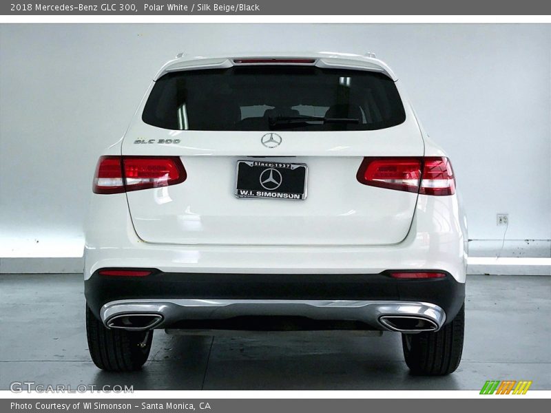 Polar White / Silk Beige/Black 2018 Mercedes-Benz GLC 300