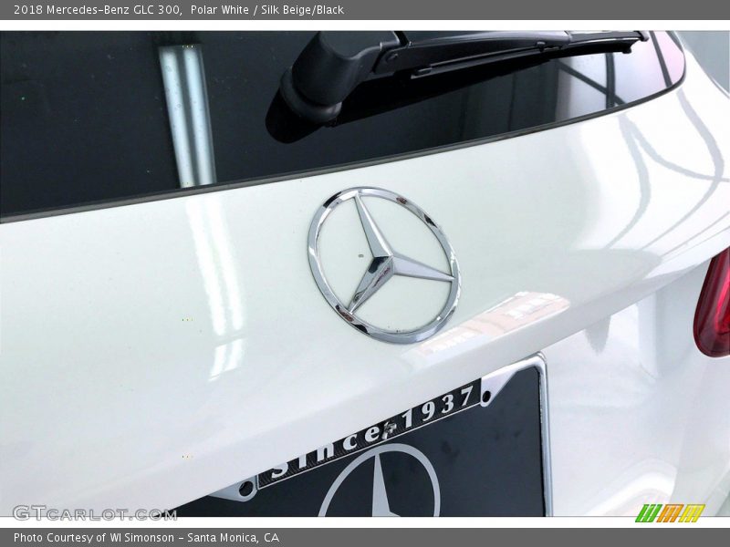 Polar White / Silk Beige/Black 2018 Mercedes-Benz GLC 300