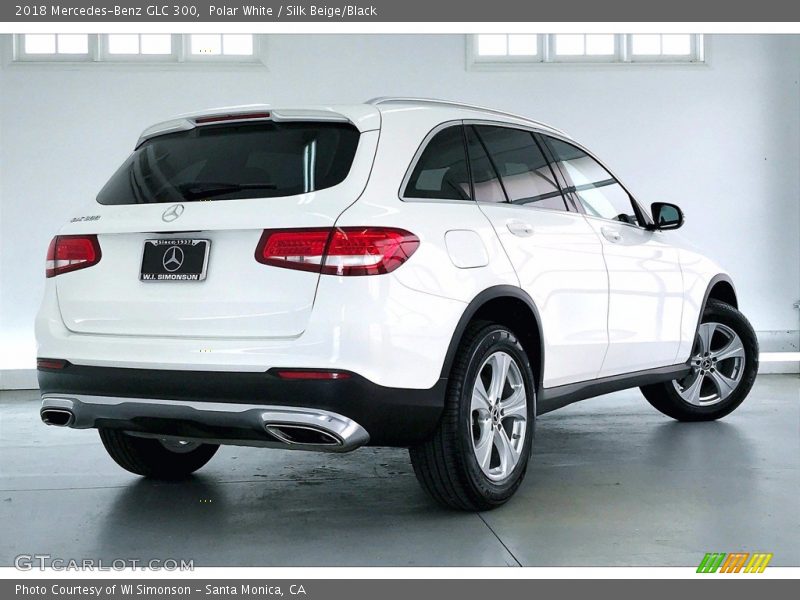 Polar White / Silk Beige/Black 2018 Mercedes-Benz GLC 300