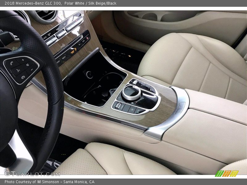 Polar White / Silk Beige/Black 2018 Mercedes-Benz GLC 300