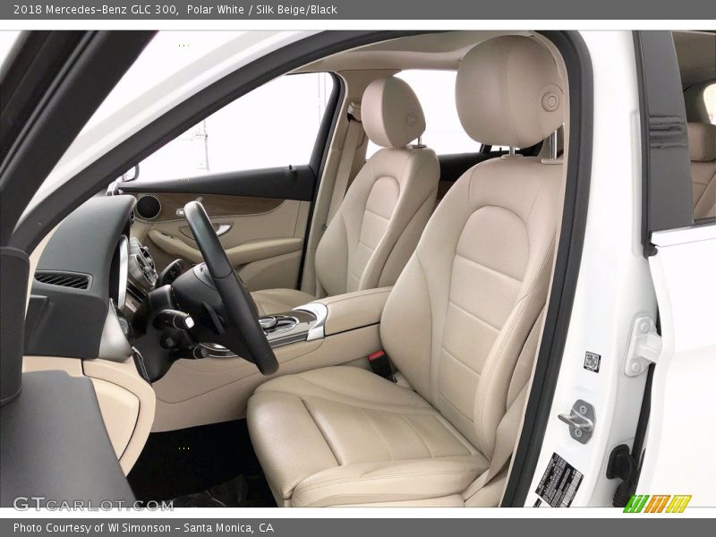 Polar White / Silk Beige/Black 2018 Mercedes-Benz GLC 300