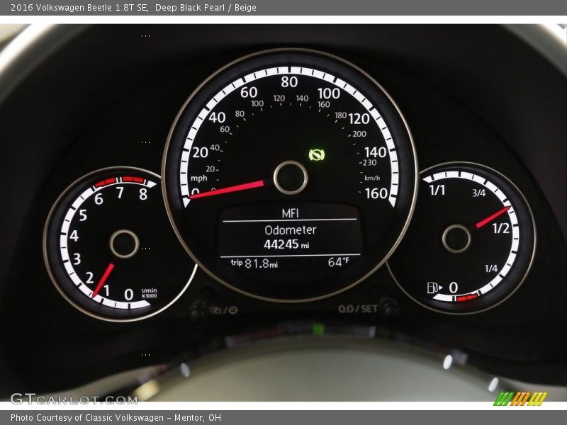 Deep Black Pearl / Beige 2016 Volkswagen Beetle 1.8T SE