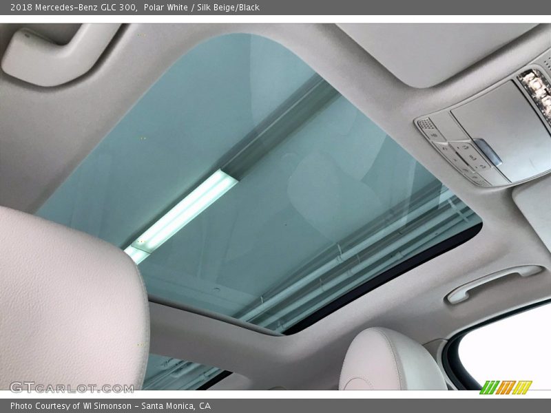 Polar White / Silk Beige/Black 2018 Mercedes-Benz GLC 300