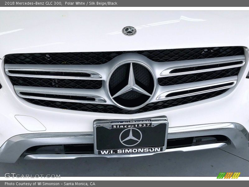 Polar White / Silk Beige/Black 2018 Mercedes-Benz GLC 300
