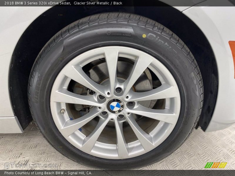 Glacier Silver Metallic / Black 2018 BMW 3 Series 320i xDrive Sedan