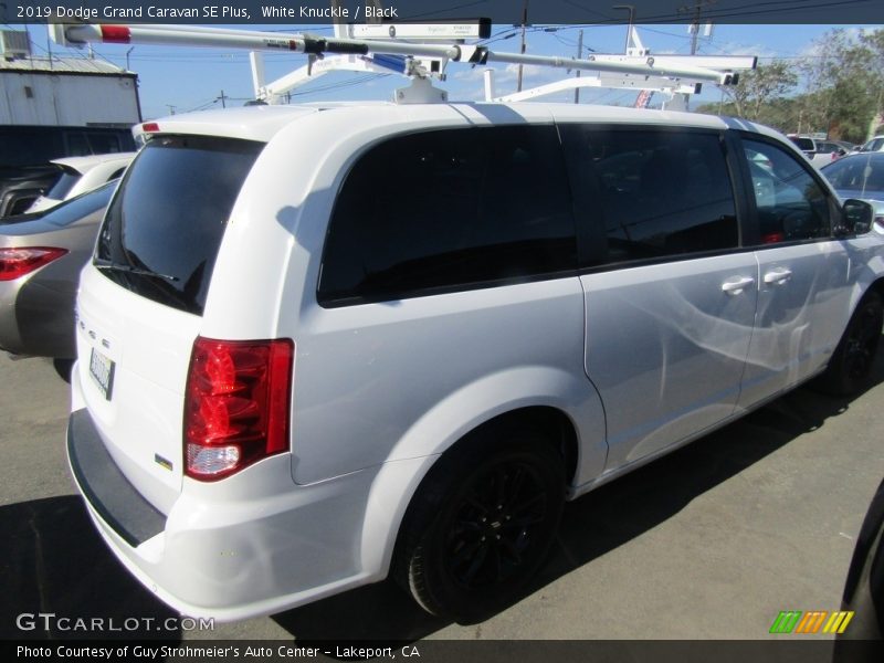 White Knuckle / Black 2019 Dodge Grand Caravan SE Plus