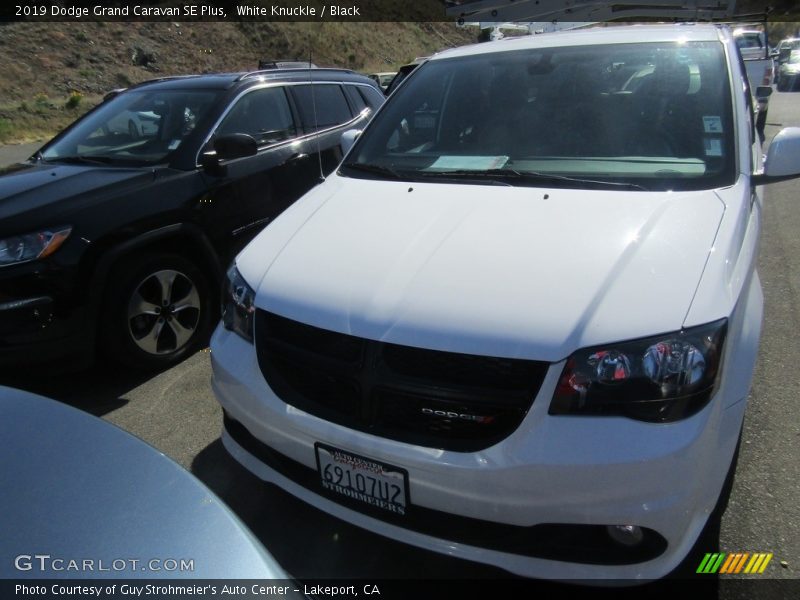 White Knuckle / Black 2019 Dodge Grand Caravan SE Plus