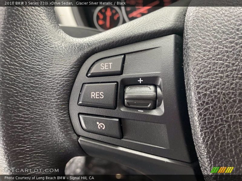 Glacier Silver Metallic / Black 2018 BMW 3 Series 320i xDrive Sedan