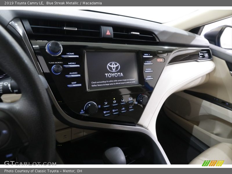 Blue Streak Metallic / Macadamia 2019 Toyota Camry LE