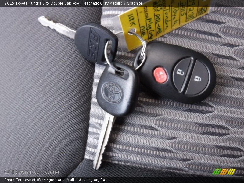 Magnetic Gray Metallic / Graphite 2015 Toyota Tundra SR5 Double Cab 4x4